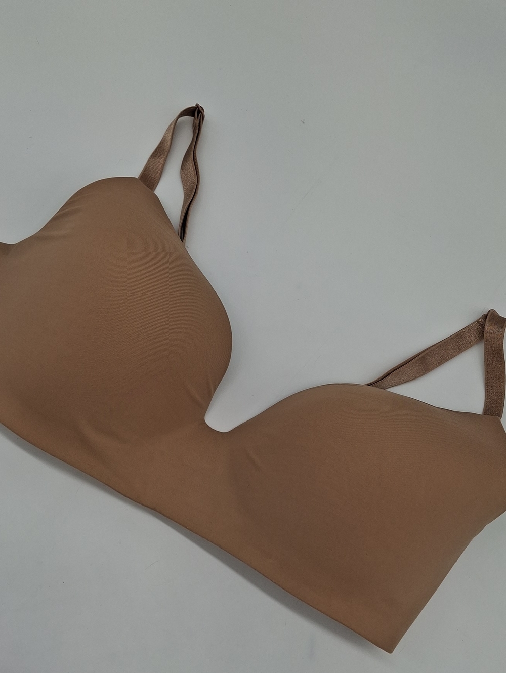 Victoria's Secret No-Wire Seamless Bra Nude 38D